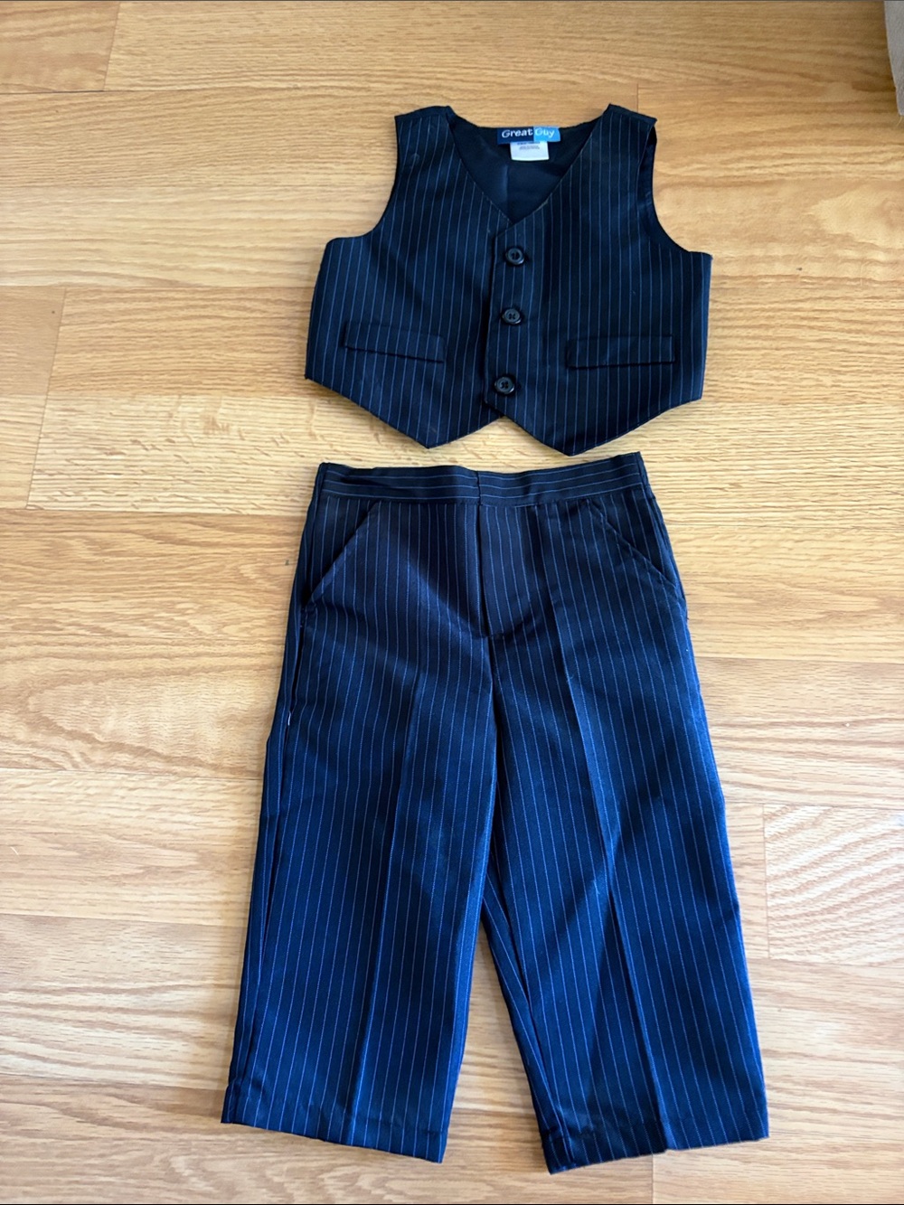 Toddler Great Guy Navy Pinstripe Vest & Pants Set size 18 months
